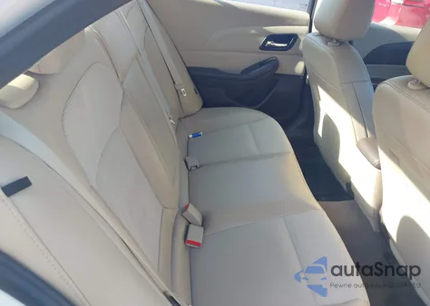 2015 Chevrolet Malibu 1Lt z USA, uszkodzony, nr VIN 1G11C5SL2FF194528